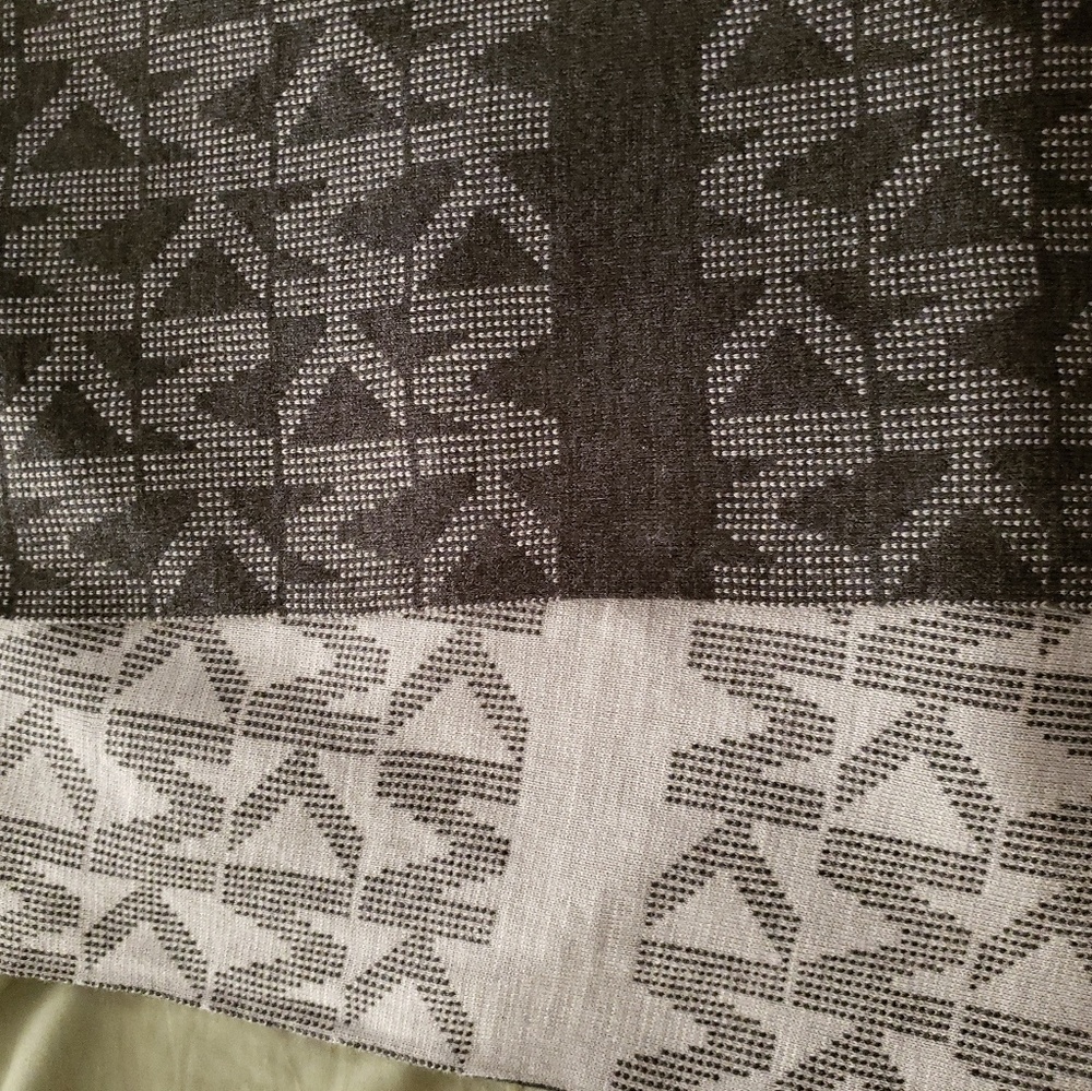 NWOT Michael Kors Scarf